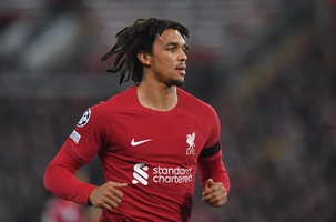 VIDEO: Klopp: Vấn đề phòng ngự nằm ở tập thể chứ không phải Alexander-Arnold